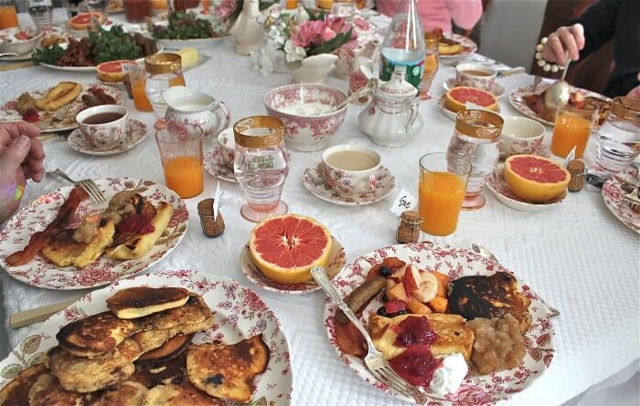 Breakfast is served!