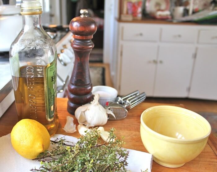 Ingredients for the lemon sauce